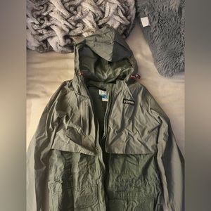 Columbia Women's RainCoat/ Vest